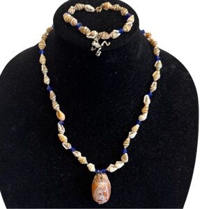 2 Piece Carved Cameo VIRGO Conch Shell Pendant Necklace & Bracelet Set Vintage